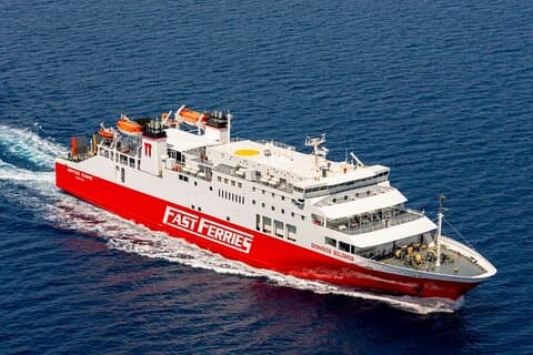 Ferry de ida y vuelta de Atenas a Serifos el mismo día