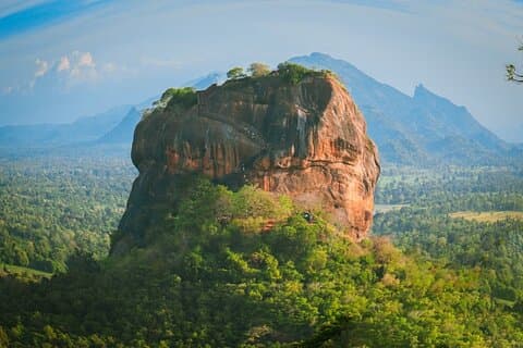 Sigiriya Day Tour fra Kandy Rock Fort og Village Safari
