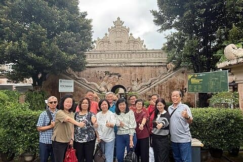 Experd Yogyakarta Driver : Hire Driver with Private Car Service