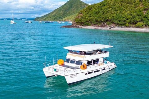 Private Yacht Party Cruise Pattaya com transferências de hotel