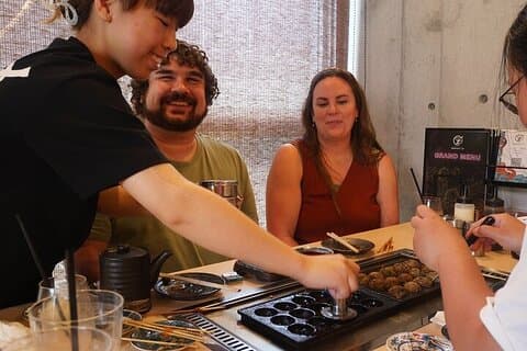 Osaka matlagingsklasse 17 smaker Takoyaki Making