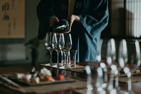 Sake Brewery Associated with Figures and Pairing Experience