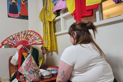 Spiritual Adventure : Into Inwangsan and Korean Shamanism