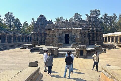 Privé 8-daagse tourauto en Gids van Bangalore naar Goa