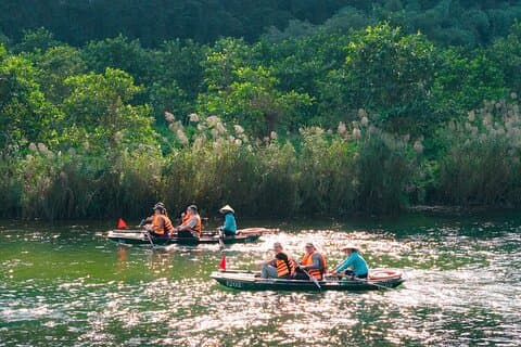Luxus Private Ninh Binh Tagesausflug Erkunden Sie Trang An & Bich Dong