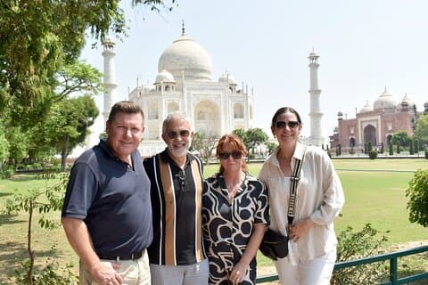 Privat Taj Mahal Soluppgång eller dagstur från Delhi