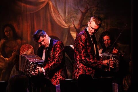 Rojo Tango Show med private overførsler
