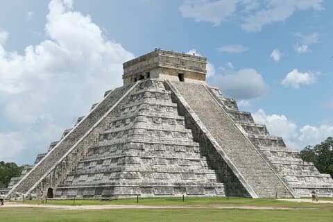 Excursão de dia privada de Cancún a Chichén Itzá e Cenote