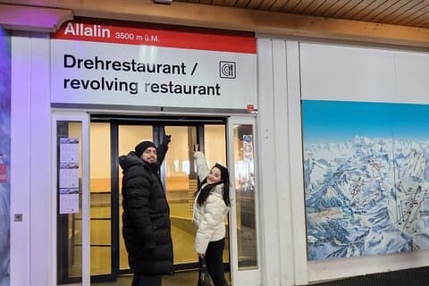 Excursion d'une journée à Zurich : Allalin, le restaurant tournant le plus haut
