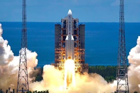 Wenchang Space & Culinary Odyssey: Rockets, Supercomputers