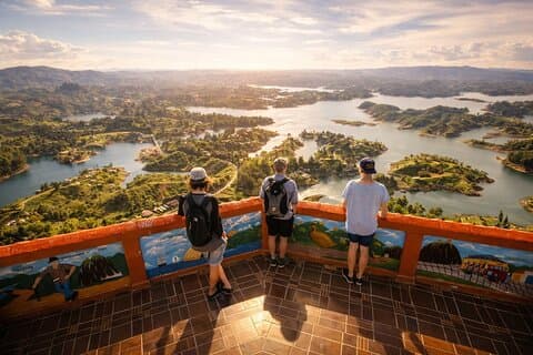 Private Tour to Guatapé and The Rock of El Peñol from Medellín!