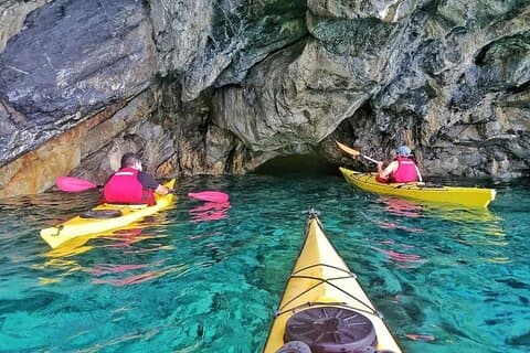 2-hour kayak excursion from Marina di Campo