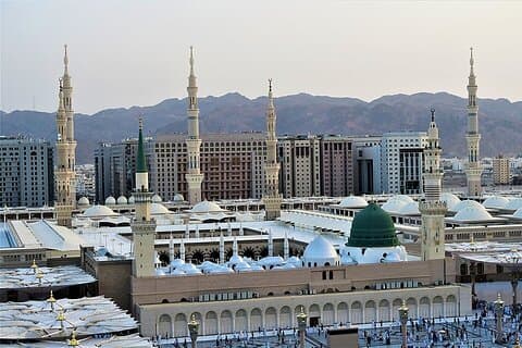 Madina Private Ziyarath Tour 4 Hours Multiple Options