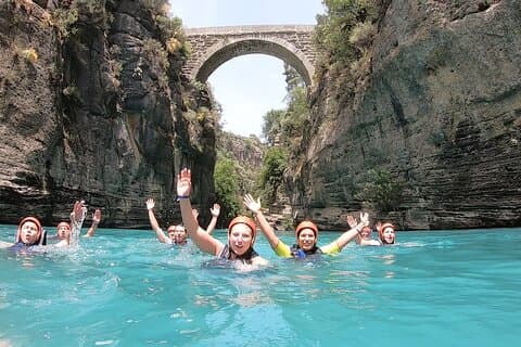 Canyoning Rafting Zipline Adventure Tour au départ d'Alanya