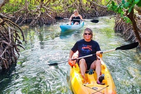 Restauranter i nærheten av Private Mangrove Tunnel & Manatee Kayak Tour