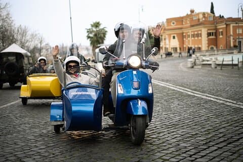 Les anmeldelser av Vespa Sidecar Tour of Rome