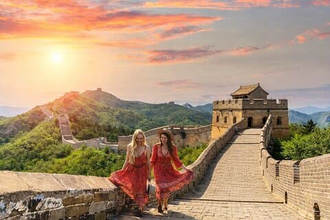 Jinshanling Great Wall Sunset e Gubei Water Town Tour Noturno