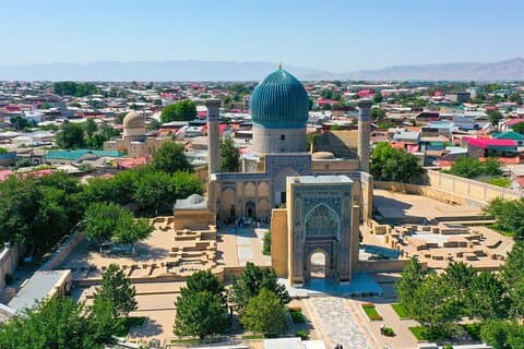 Tour della città vecchia e moderna di Tashkent
