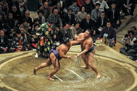 Tour privato di 6 ore a Tokyo Esperienza di sumo con pranzo e Guida