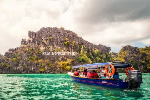 Malaysia See and Experience It All in 9 Days First Class Tour