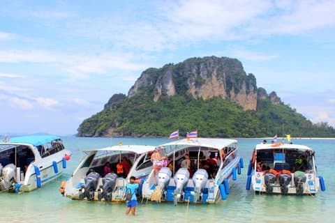 Excursão em grupo em Hong Island em Speed Boat