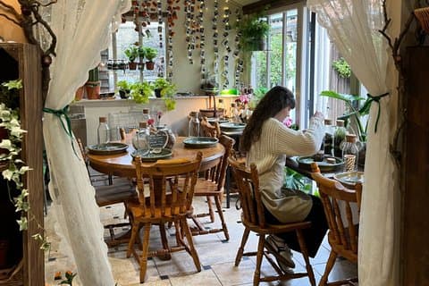 Terrarium Making Experience in Cirencester