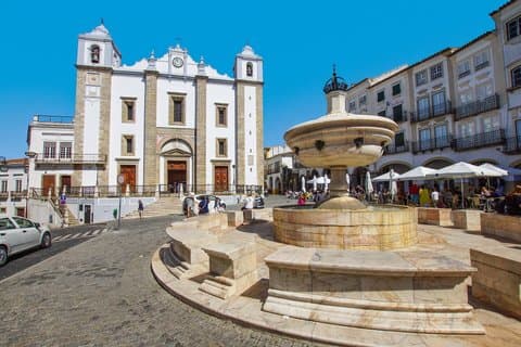 Tour privati ​​personalizzati a Évora e Vila Viçosa