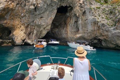 8-stündige private Bootstour zu den Wundern von Capri