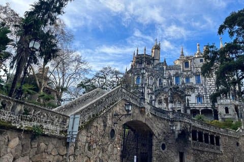 Sintra walking tour & Tasting