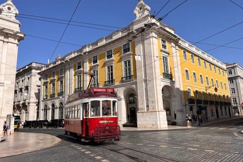 Make it the best day in Lisbon - Half day Private tour