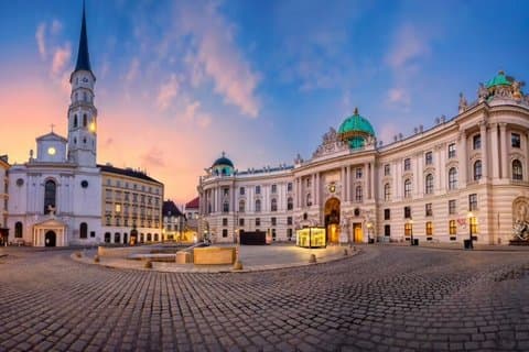 Wien til Budapest Privat envejs transfer med Bratislava Stop