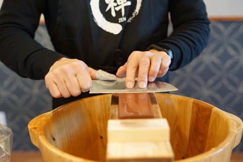 Tokyo : Workshop Giapponese di artigianato e affilatura dei coltelli ad Asakusa
