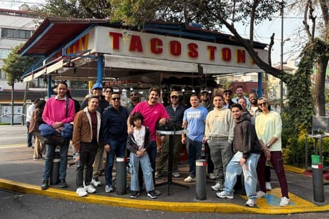 Tour en taco desde los puestos callejeros hasta la guía Michelin