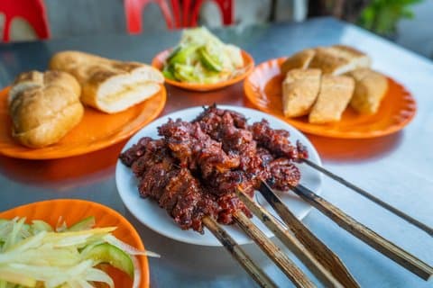 Hoteller i nærheden af Siem Reap Evening Foodie Vespa Tour / Tuk Tuk