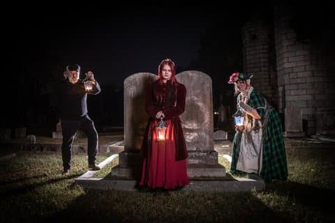 Fantasmi e pietre tombali Tour notturno di Charleston