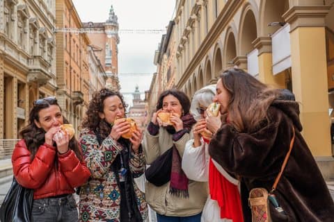 2 - Stunde Bologna Express Food Tour mit authentischen lokalen Aromen