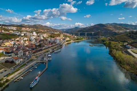 Régua Porto Cruise and Train Ride back to Régua