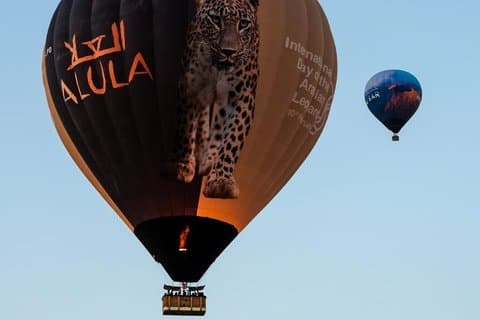 Hot Air Balloon Experience with Transports from Madinah to AlUla