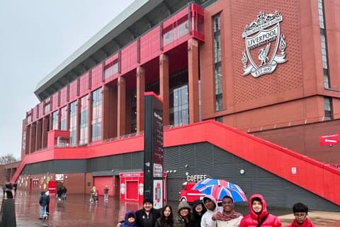 Liverpool Shore Excursion : Anfield Stadium, LFC Mural, City tour