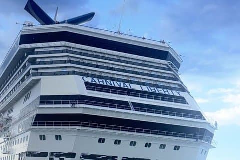 デイ・アンド・クルーズ