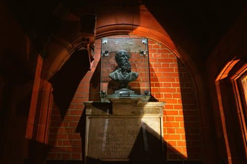London Dark Pages - Londres Literária Depois da Escuridão