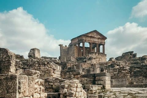 Excursión privada de un día desde Sousse Testour Dougga y Bulla Regia
