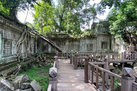 Temples Beng Melea et Roluos avec village flottant