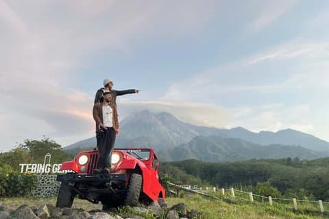 Mount Merapi Jeep 4x4 4WD a Day Tour em Yogyakarta