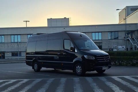 Private Athens Airport Transfer with Meet & Greet – Small Groups