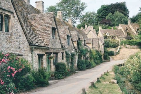 Excursão privada de Cotswolds a partir de Londres com motorista de língua Japonês