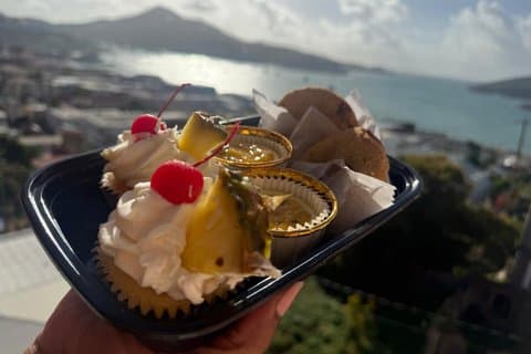 St. Thomas Couples Beach Challenge con almuerzo y bebidas en la isla