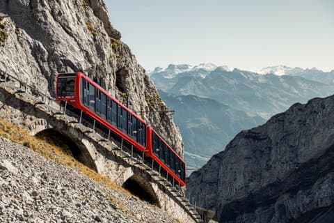 ルツェルン発ピラトゥス山アフタヌーンシルバー往復