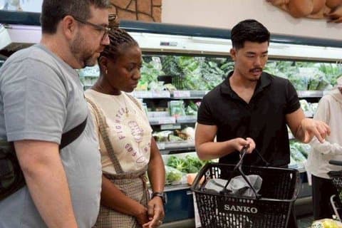 Market to Table Guided Street Shopping Experience