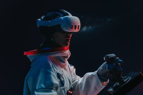 An Immersive Exhibition to Travel to Space in VR